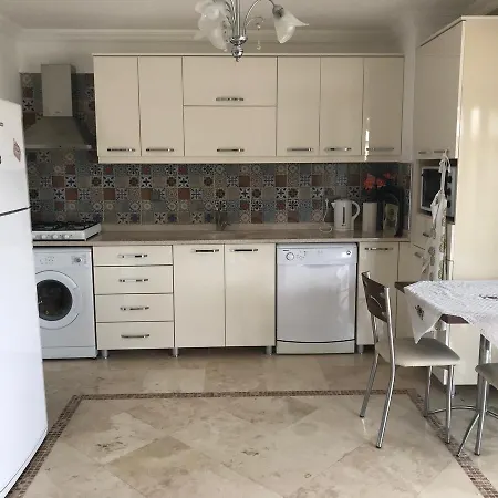 Apartment Bougainvillea Ortakentyahşi